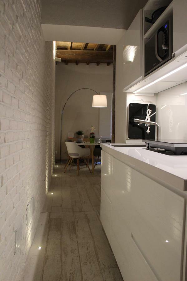 Art Apartment Del Moro ฟลอเรนซ์ ภายนอก รูปภาพ